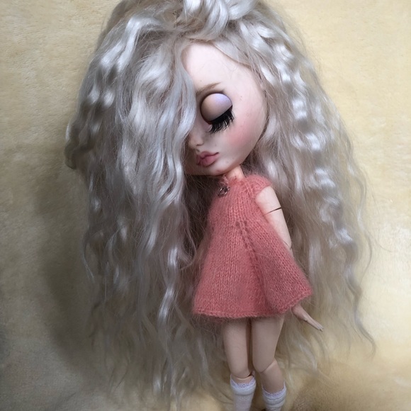 Blythe - Picture 11 of 11